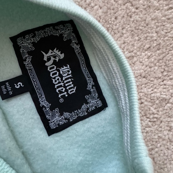 Women’s Sweatshirt in light green with skull and flowers  saying blessed size sm - Picture 6 of 8